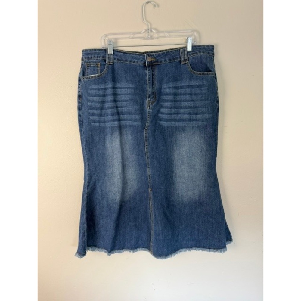 Unbranded Blue Denim Maxi Skirt 2X Frayed Raw Hem Mermaid Flare Mid Wash Stretch